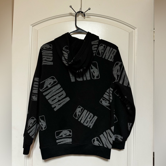 NBA Sweatshirt - Picture 2 of 3